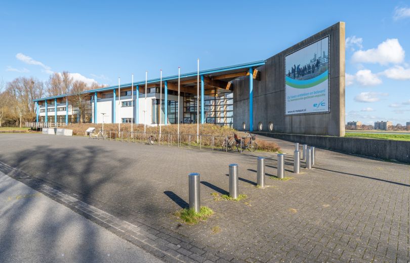 pand Educatief Informatie Centrum op Landtong Rozenburg