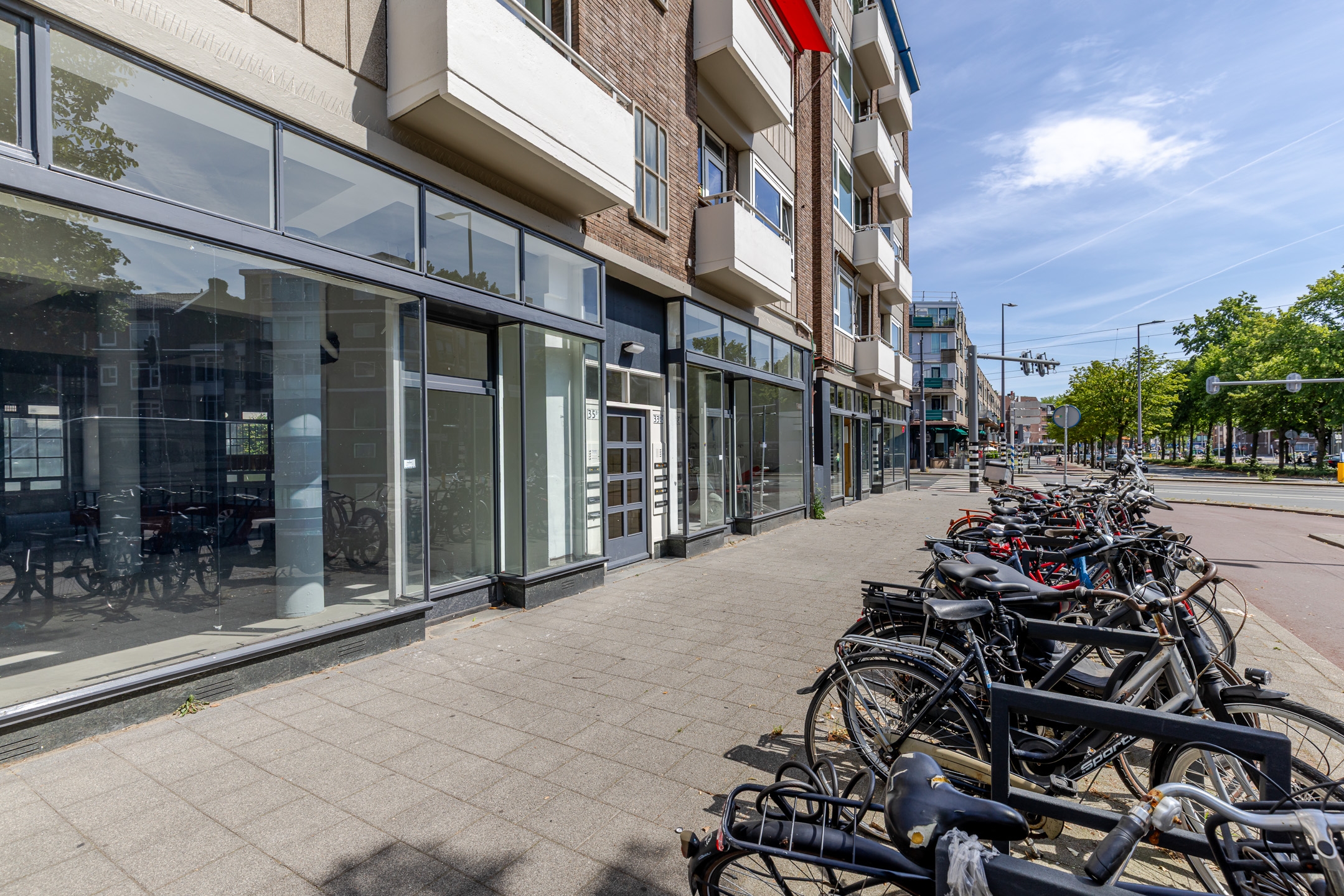 Admiraal de Ruyterweg 33-35A