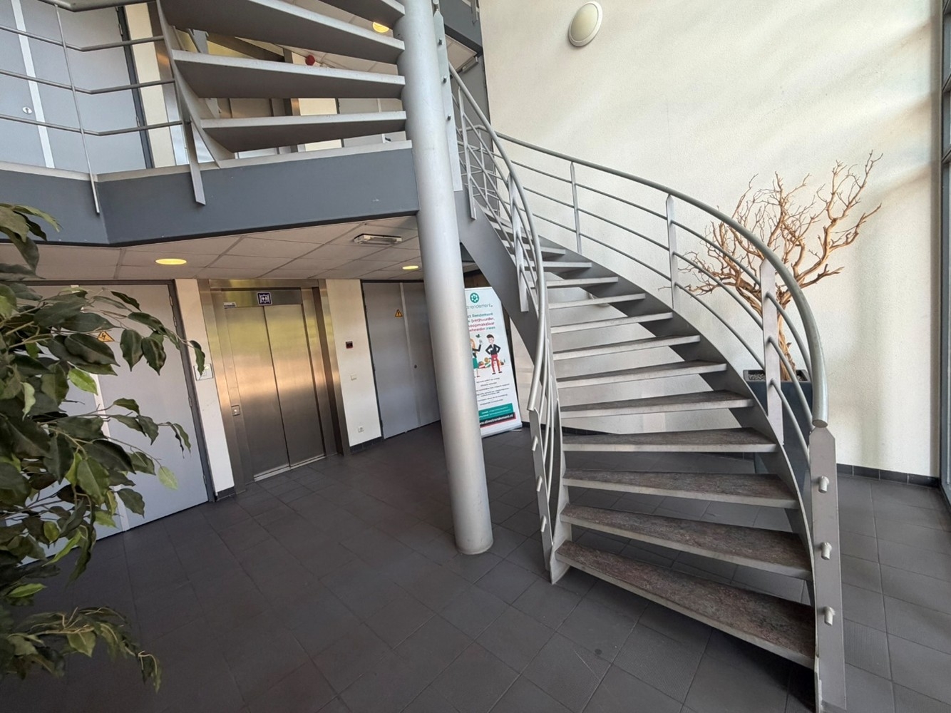 Maasweg 8B